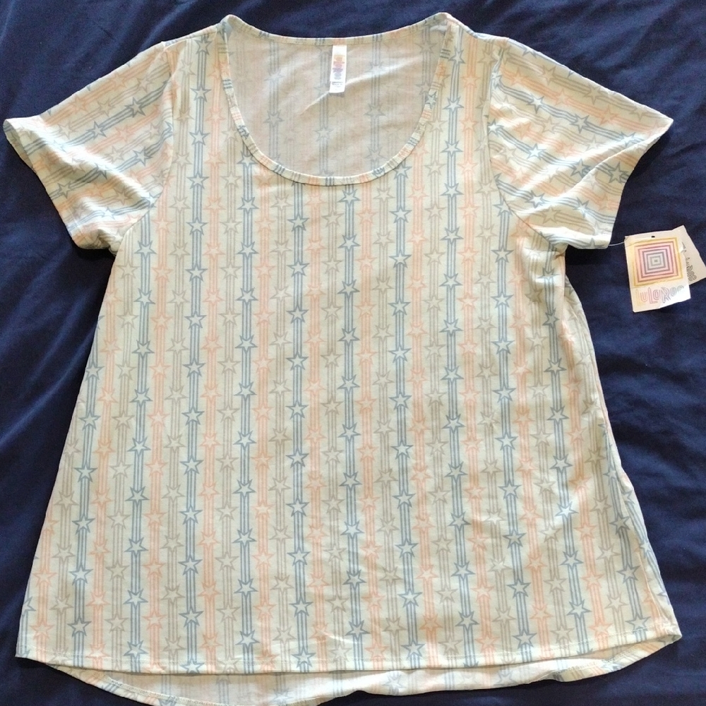 LuLaRoe Cream And Stars Short Sleeve Tee